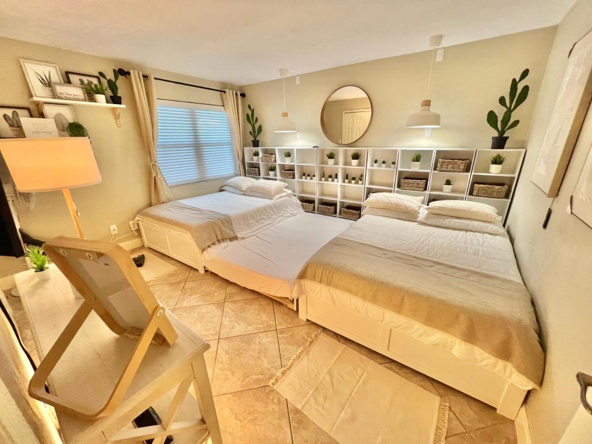 Beach Oasis 704 Lovely Daytona Ocean Front For 5 Sleeps Up To 12 Daytona Beach Exterior foto